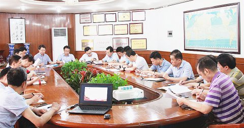 江蘇遠洋開展“不忘初心、牢記使命”主題教育黨委理論學習中心組(擴大)學習